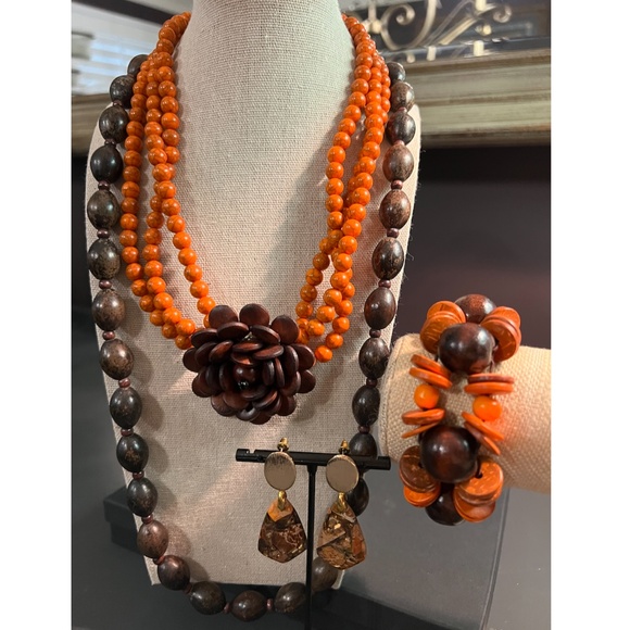 HAND CRAFTED VINTAGE SET/Natural Wood Necklaces/Bracelet & Sea Sediment Earrings - Picture 4 of 12